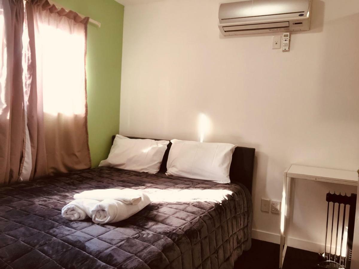 Red Rose Motel Lac Lac Taupo Extérieur photo